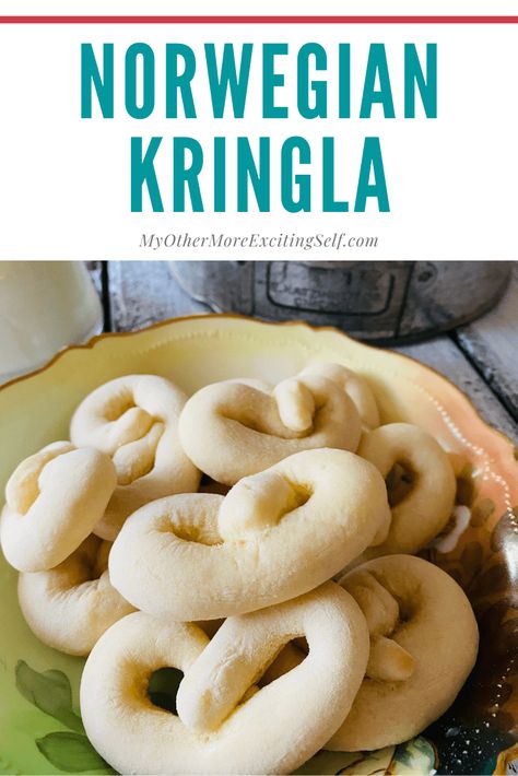 Norwegian Kringla Cookies, Kringla Cookies Recipe, Kringle Recipe Norwegian, Glogg Recipe Norwegian, Norwegian Baking Recipes, Norwegian Kringle Recipe, Authentic Norwegian Recipes, Norwegian Cookies Recipes, Kringla Recipe Norwegian