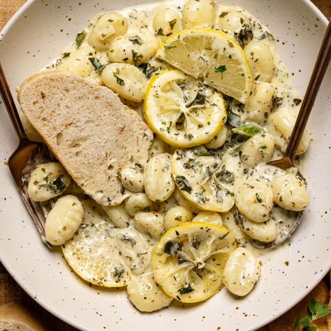 Creamy Lemon Herb Butter Gnocchi Basil Gnocchi, Lemon Herb Butter, Butter Gnocchi, Clean Eating Vegan, Cooking With White Wine, Gnocchi Recipe, Chicken Gnocchi, Veggie Stock, Gnocchi Recipes