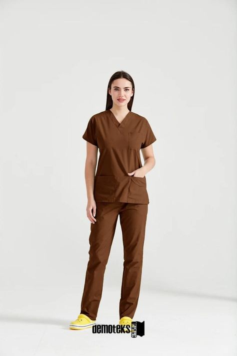 #medicalwear #medicalscrubs #veterinarian #veterinarianlife #nursingstudent #medicalaccessories #studentnurse #physicaltherapist #esthetician #nursesbelike #nurse #nurses #medicine #scrubsforlife #nursingschoollife #nursingschool #nursingproblems #medschool #doctor #healthcare #futuredoctor Medical Clogs, Nursing School Life, Lace Up Trousers, Medical Shoes, Types Of Suits, Uniform Ideas, Orthopedic Sandals, Blouse Man, Kimono Blouse