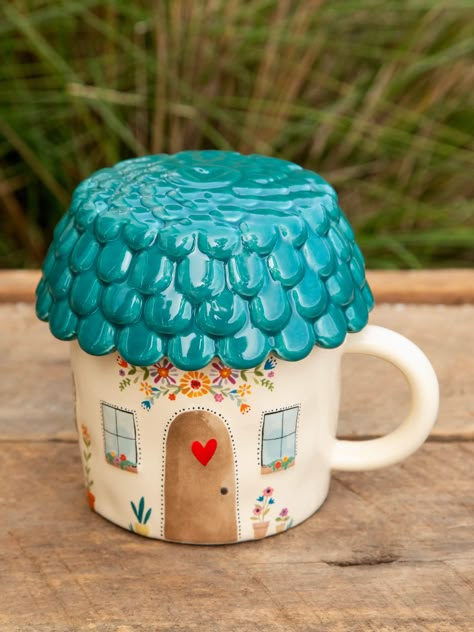 Lidded Mug - Cottage Lid Ceramic, Cute Cottage, Mug With Lid, Gift Business, Hand Molding, Novelty Mugs, Little Cottage, Natural Life, Cozy Cottage