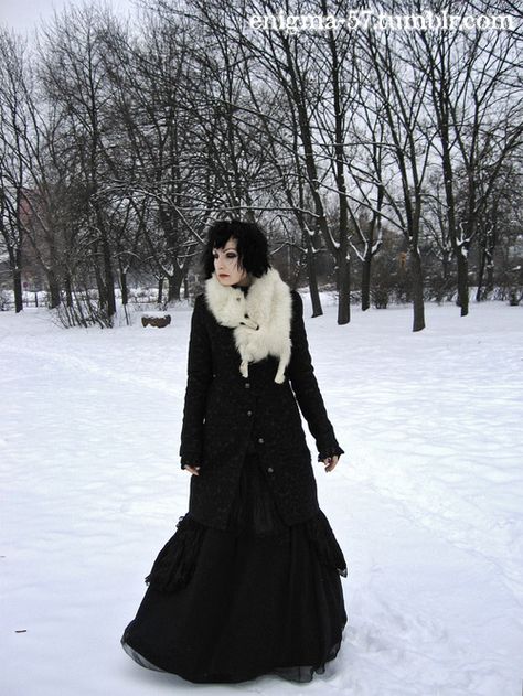 Prunio going Goth in the snow. Sorry about the fox for all of you animal lovers Snow Goth Outfit, Goth Snow Outfit, Goth Winter Jacket, Gothic Winter Outfits Cold, Russian Goth, Homestead Outfits, Winter Jackets Women Cold Weather, White Goth Dress, Goth Outfits Winter