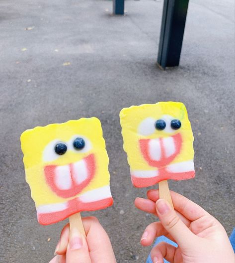 Ice Cream Truck Ice Cream, Florida Childhood Aesthetic, Childhood Aesthetic 2000s, Ice Cream Truck Aesthetic, Popsicles Aesthetic, Character Popsicles, Nickelodeon Aesthetic, Popsicle Aesthetic, Bad Childhood Aesthetic