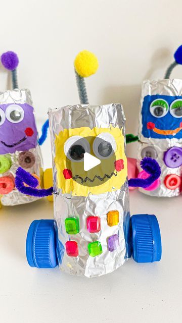 Robots Preschool, Robot Craft, Recycled Robot, Diy Robot, Garland Christmas, Ideas Minecraft, Kindergarten Crafts, Orange Garland, Shark Birthday