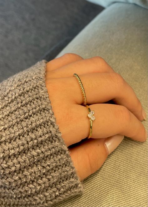 Ring, rings, aesthetic, jewelry, gold jewelry, cute, accessories, danty jewelry, simple, casual, fine, pretty, heart Aesthetic Rings Minimalist, Aesthetic Ring Pictures, Cute Small Rings, Aesthetic Promise Rings Gold, Silver Rings Dainty, Gold Rings Dainty, Rings On Hand Aesthetic, Simple Rings Aesthetic, Gold Rings Aesthetic Simple