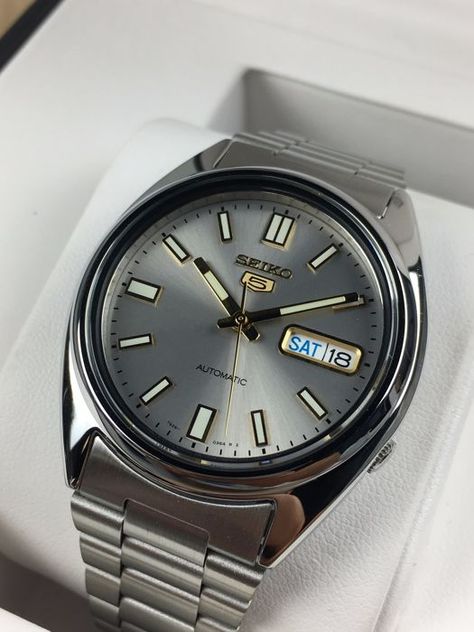 Lux Watches, Casio Vintage Watch, Vintage Seiko Watches, Seiko Vintage, Stylish Watches Men, Seiko 5 Automatic, Seiko Automatic, Patek Philippe Watches, Seiko Watch