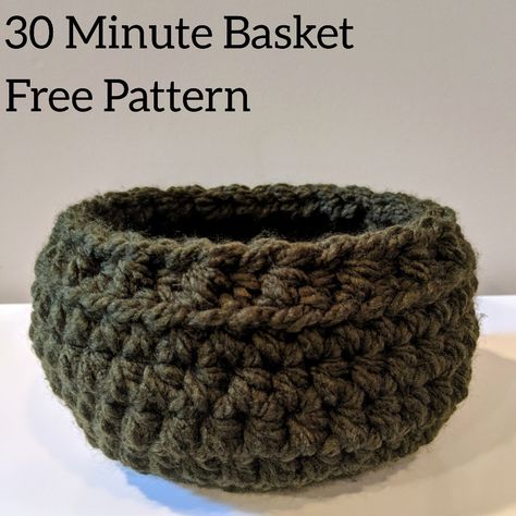 This free crochet basket pattern can be made in under 30 minutes! #crochetbasket #freecrochetpattern #minibasket Easy Crochet Basket Pattern, Crochet Basket Tutorial, Crocheted Basket, Crochet Basket Pattern Free, Crochet Storage Baskets, Crochet Bowl, Mini Basket, Crochet Storage, Basket Pattern