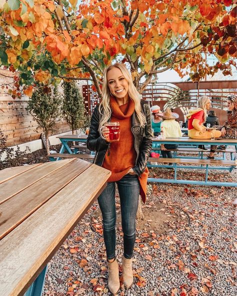 Burnt Orange Winter Outfits, Burnt Orange Jacket Outfit Fall, Outfits With Orange Sweater, Bon Fire Outfit Fall, Fall Outfits Orange Sweater, Fall Outfit For Outdoor Event, Sweater With Jacket Outfit, Burnt Orange And Black Outfit, Fall Beer Festival Outfit