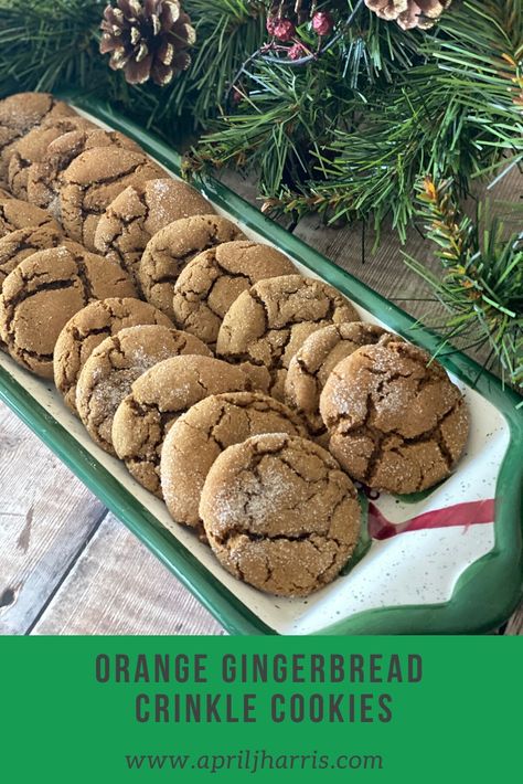 Crunchy on the outside, soft and yielding on the inside, my Orange Gingerbread Crinkle Cookies have a warm gingerbread flavour spiked with a hint of orange. Don't miss this easy cookie recipe the whole family will love! Gingerbread Crinkle Cookies, Easy Cookie Recipe, Caramel Pretzels, Toffee Cookies, Crinkle Cookies, Spice Cookies, Incredible Recipes, Easy Cookie Recipes, Easy Cookies