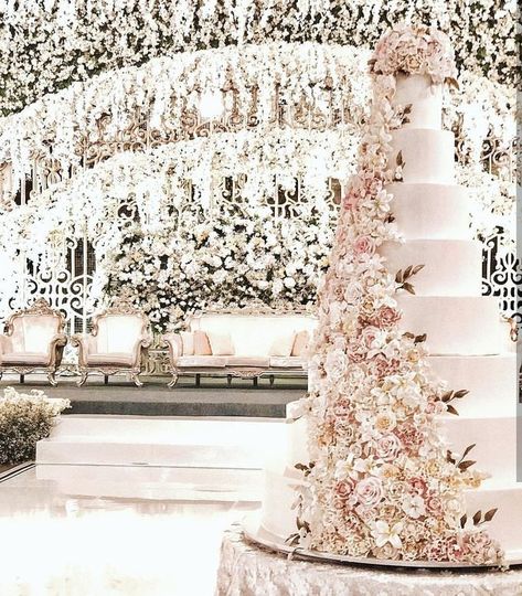 7 & 8 tiers Wedding Cake by LeNovelle Cake - 009 Huge Wedding Cakes, Extravagant Wedding Cakes, Wedding Cake Fresh Flowers, Big Wedding Cakes, Dream Wedding Cake, Extravagant Wedding, Luxury Wedding Cake, Pink Wedding Cake, Floral Wedding Cakes