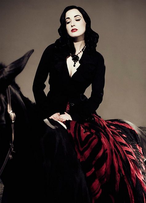 Dita Dita Von Teese Burlesque, Dita Von Teese Style, Dita Von Tease, Victorian Goth, Bettie Page, Dita Von, Dita Von Teese, Gothic Beauty, Dark Beauty