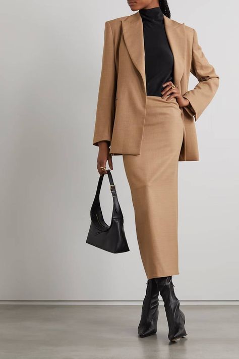 Camel Blazer Outfit, Camel Blazer, Wool Midi Skirt, Work Skirt, Chic Skirts, Simple Fits, 2023 Trends, Professional Dresses, Oversized Blazer