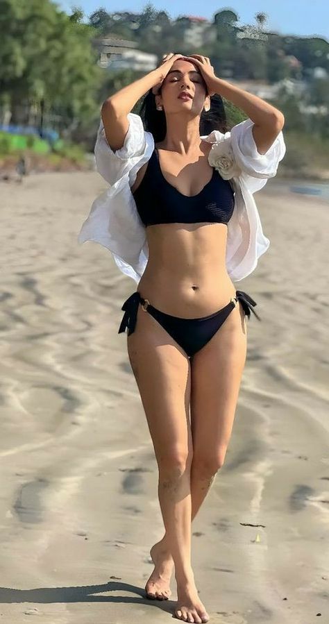 X Sonal Chauhan, Swimsuits Outfits, Indian Models, Bollywood Girls, Indian Actress Hot Pics, Bollywood Celebrities, Gif, Actresses, On Twitter