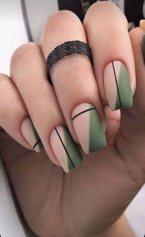 Neutral Nail Art Designs, Neutral Nail Art, Geometric Nail Art, Formal Nails, Square Nail Designs, Green Nail Designs, Short Square Nails, Matte Nails Design, Geometric Nail