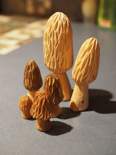 OI000003 | S7D7 | Flickr Carving For Beginners, Wooden Mushrooms, Snowman Crafts Diy, Whittling Projects, Christmas Crafts Diy Projects, Simple Wood Carving, Wood Carving For Beginners, Wood Carving Designs, Wood Carving Patterns