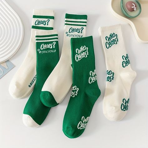 Socks Photography, Sleeping Socks, Soft Socks, Green Socks, Women Crew Socks, Socks For Women, Sports Socks, Striped Socks, Japanese Men