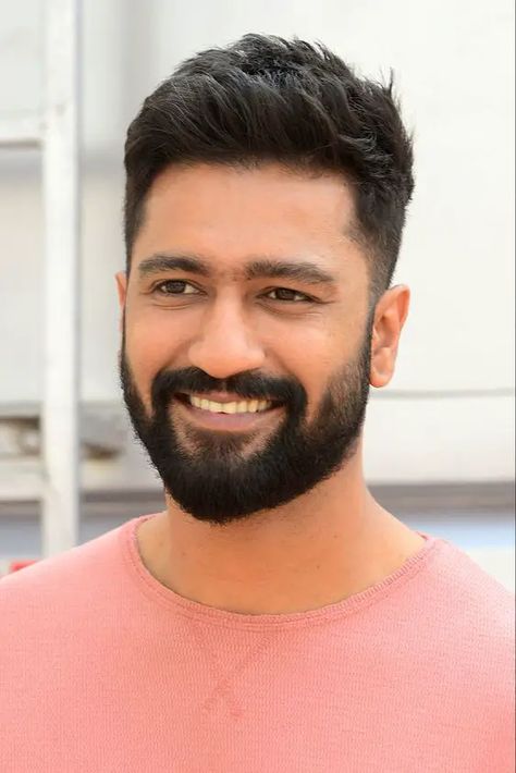 Indian men's haircuts 2024 15 ideas: Uncovering the latest trends - mens-club.online Simple Hairstyles For Men, Hair Cuts Boys, Formal Hairstyles Men, Simple Haircut, Rectangle Face Shape, Boys Hairstyle, Casual Curls, Haircut For Big Forehead, 15 Hairstyles