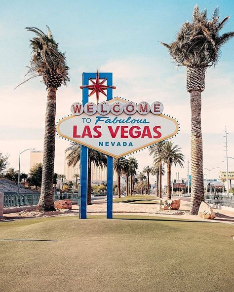 Laa Vegas, Las Vegas Poster, Las Vegas Art, Las Vegas Desert, Las Vegas Blvd, Egyptian Pyramids, Mojave Desert, Colour Print, Las Vegas Hotels