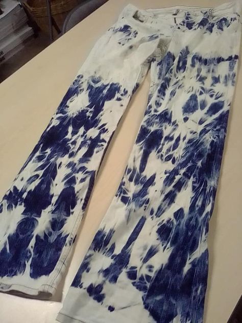 No Pattern Used Bleach tie dye jeans N/A pattern review by candicemcharles Bleach Pattern Jeans, Bleach Jeans Design, Bleach Jeans Diy Denim, Bleached Jeans Design, Bleach Tie Dye Jeans, Refashioned Jeans, Funky Trousers, New Jeans Jeans, Bleach Jeans Diy