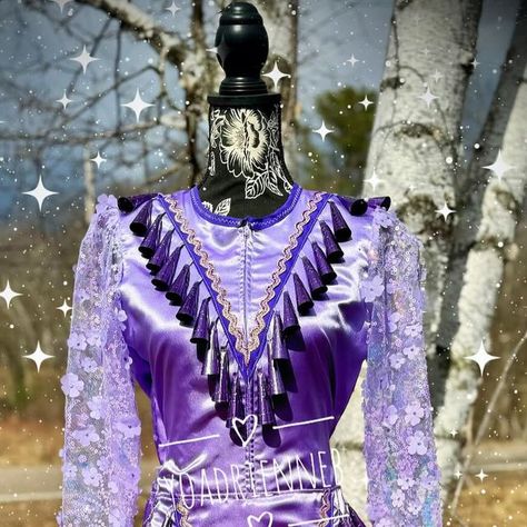 ✨💜Lavender Haze 💜✨  ‼️SOLD‼️ Miigwech @algonqueeen 💜🫶💜  I rarely post dresses for sale as I am busy with custom orders, however, this one... | Instagram Jingle Dress Regalia Ideas, Purple Jingle Dress, Red Jingle Dress, Iroquois Regalia, Jingle Dress Dancer, Fancy Shawl Regalia, Culture Crafts, Powwow Beadwork, Fancy Shawl