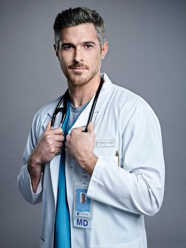 Dave Annable, Foto Doctor, Medical Photography, Grey Hair Men, Cast Photos, Dr Mike, Doctor Outfit, Male Doctor, Headshot Poses