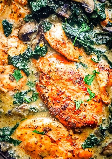 This healthy Tuscan chicken boasts a creamy, plant-based sauce that steals the show. It perfectly complements the tender chicken, earthy mushrooms, and vibrant kale, creating a satisfying, healthy, dairy-free meal. Healthyish Dinner, Chicken And Kale Recipes, Healthy Tuscan Chicken, Healthy Baked Chicken Breast, Crockpot Chicken Thighs, Chicken Kale, Kale Recipes, Tuscan Chicken, Chicken Meals