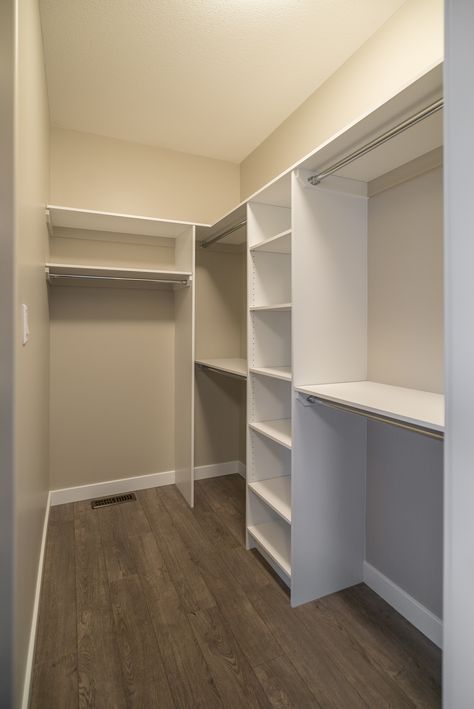 Small Master Closet, Walk In Closet Organization, Remodel Closet, Decor Closet, Organizing Walk In Closet, Master Closet Design, Small Walk In Closet, Closet Redo, Walking Closet