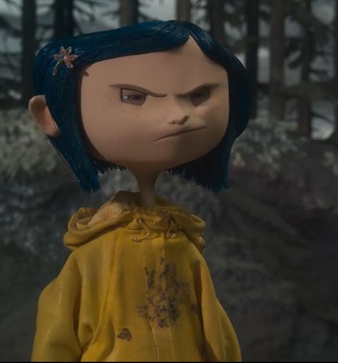 Under The Same Moon, Coraline Art, Coraline Aesthetic, Coraline Doll, Coraline Jones, Tim Burton Movie, Celebrity Singers, Childhood Movies, Reaction Face