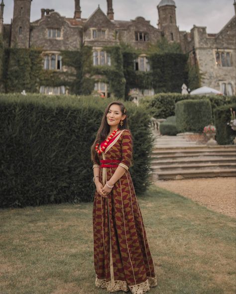 Limbu Culture Dress, Nepali Dhaka Saree, Newari Dress Design, Nepali Dress Traditional, Limbu Dress, Nepali Clothing, Newari Dress, Limbu Culture, Nepali Dress