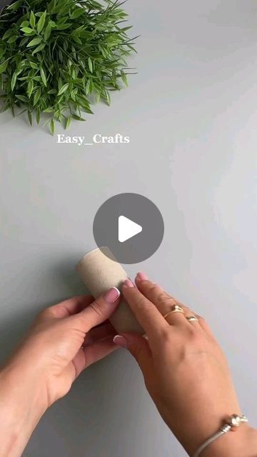 Homade Christmas Decorations, Christmas Crafts Ideas For Adults, Crafts To Make To Sell, Staple Crafts, Christmas Crafts 2024, Diy Christmas Decorations Easy Cheap, Christmas Childrens Crafts, Christmas Crafts With Toilet Paper Rolls, Christmas Diy Crafts For Adults