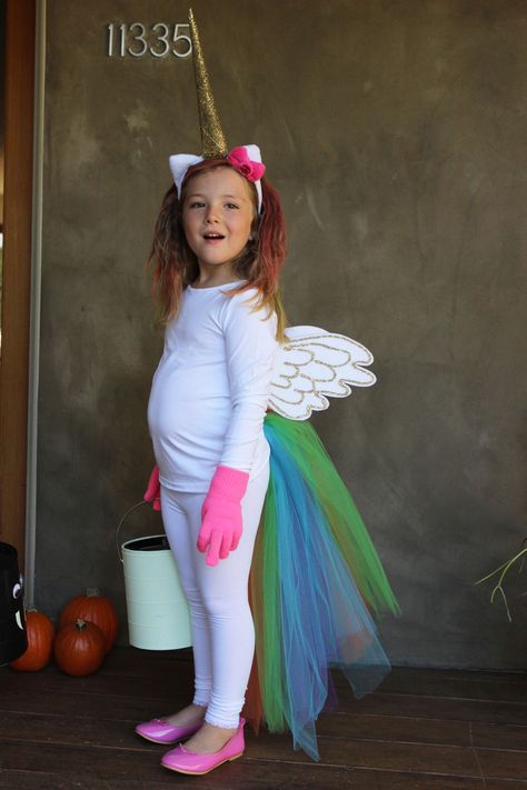 50  Incredibly Awesome Yet Easy DIY Halloween Costumes For Kids Pegasus Costume, Cheap Halloween Costumes Diy, Diy Fantasia, Sew Halloween Costume, Best Diy Halloween Costumes, Unicorn Costumes, Meme Costume, Halloween Costumes To Make, Diy Costumes Women