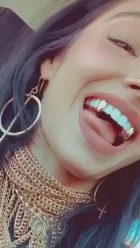 Gum Piercing, Small Fangs, Fake Fangs, Fang Teeth, Gold Fangs, Dark Makeup Looks, Snakebites, Piercings Unique, Light Weight Jewelry