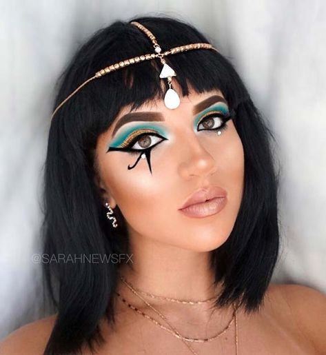 Cleopatra Makeup Ideas, Cleopatra Make-up, Cleopatra Halloween Makeup, Halloween Gate, Egyptian Make Up, Cleopatra Outfit, Disfarces Halloween, Halloween Smink, Cleopatra Makeup