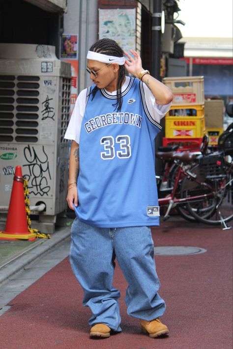 90s Hiphop Outfit, Hiphop Outfit Men, Hiphop Style Outfits, 2000s Boys Fashion, 2000s Hip Hop Fashion, 2000s Outfit Ideas, 2000s Fashion Men, Basketball Jersey Outfit, Mode Old School