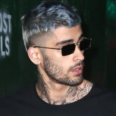 Mens Shades Sunglasses, Glasses Women Fashion Eyeglasses, Zayn Malik Style, Zayn Malik Photos, Streetwear Jewelry, Mens Sunglasses Fashion, Mens Glasses Fashion, Zayn Malik Pics, Studio Portrait Photography