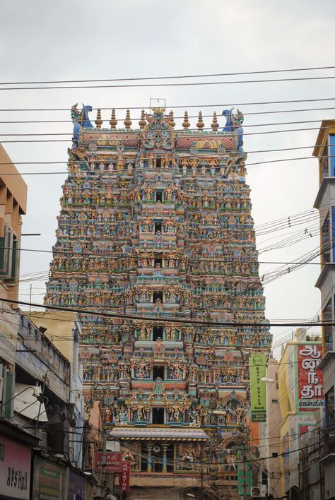 The beautiful Meenakshi Temple, Madurai, #India #travel Madurai Temple, Meenakshi Amman Temple, Meenakshi Temple, Joker Tattoos, Colour Architecture, India Inspired, Vintage India, Ancient India, Madurai