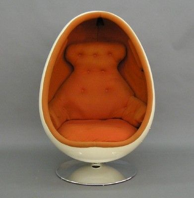 1970s egg chair Retro Egg Chair, Egg Chair 70s, Orange Egg Chair, 70s Egg Chair, Egg Pod Chair, Diy Egg Chair, Egg Furniture, Pink Desk Chair, 1970s Furniture