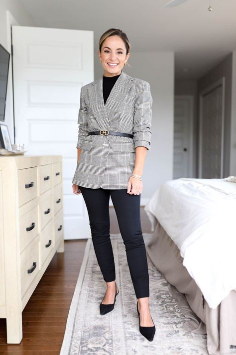 Pumps And Pushups, Sweater Blazer Outfit, Work Pumps, Fall Blazer, Outfits For Work, Office Casual Outfit, Petite Style, Ponte Leggings, Outfits Petite