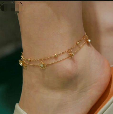 Foot chain anklet Anklet Aesthetic, Golden Anklets, Turkish Gold Jewelry, Thigh Jewelry, Golden Jewellery, Cute Anklets, Diamond Anklet, Wedding Anklets, Gold Jewels Design