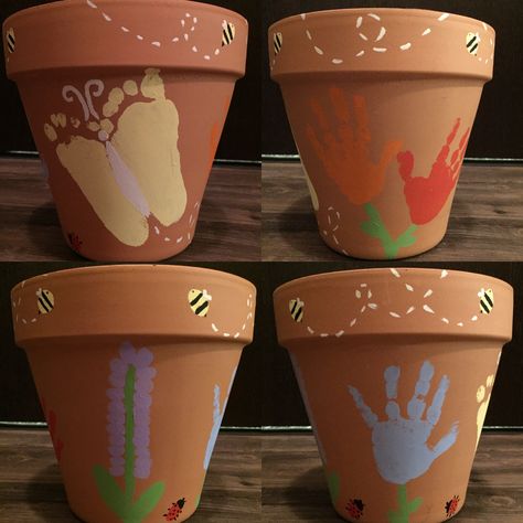 Flower pot with handprints and footprints Willow Crafts, Pots Crafts, Mothers Day Flower Pot, Babysitter Gifts, Easy Mother's Day Crafts, Diy Mother's Day Crafts, Toddler Painting, Footprint Crafts, Flower Pot Crafts