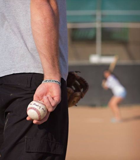 Baseball proposal! Baseball Proposal, Baseball Engagement Photos, Softball Wedding, Baseball Engagement, Baseball Couples, Baseball Wedding, Baseball Pictures, Play Baseball, Wedding Engagement Photos