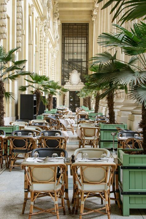 The most beautiful Parisian terraces of summer 2020 | Vogue Paris Paris Interiors, Parisian Bistro, French Lifestyle, Parisian Cafe, Restaurant Paris, 카페 인테리어 디자인, French Cafe, Paris Cafe, French Restaurants