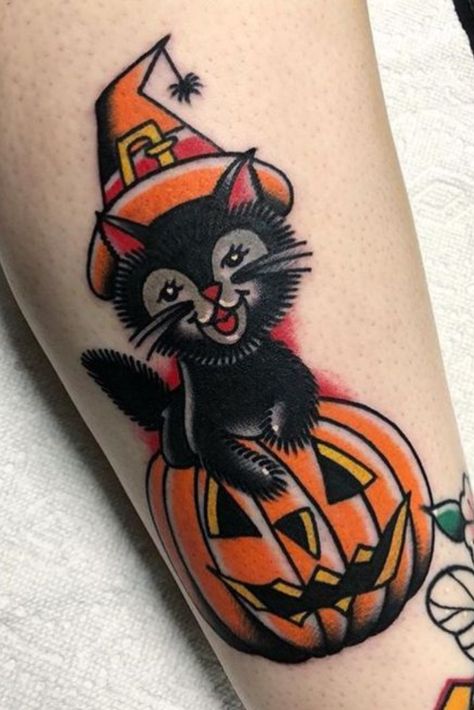 Traditional Tattoo Halloween, Horror Tattoo Ideas, Lantern Tattoo, Pumpkin Tattoo, Autumn Tattoo, Black Cat Tattoos, Hello Kitty Tattoos, Witch Tattoo, Scary Tattoos