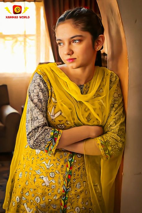 " Aina Asif " Pakistani Beautiful Drama Actress Aina Asif, Allu Arjun Images, Jennifer Winget, Alexandra Daddario, Pakistani Actress, Beauty Face, Actors & Actresses, New Fashion, Boho Fashion