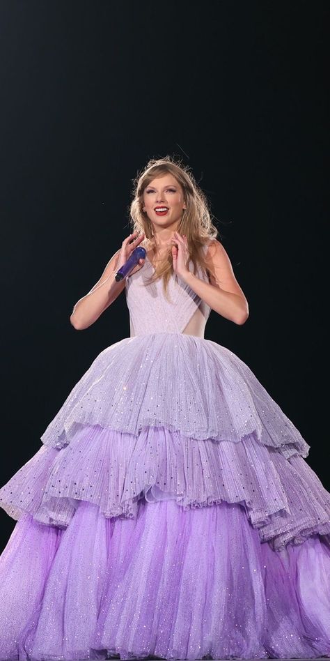 Taylor Swift Enchanted, Enchanted Dress, Taylor Swift Fotos, Taylor Swift Dress, Taylor Swif, Taylor Swift Speak Now, Cupcake Dress, Taylor Swift Cute, Estilo Taylor Swift