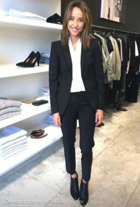 ac5dab2e99eee9cf9ec672e383691302desc50114025ri Suit Boots Woman, Blazer And Boots Outfit Work, Interview Outfit Boots, Interview Outfit With Boots, Suit With Boots Womens, Boots With Suit Women, Chelsea Boots Work Outfit Women, Black Business Suit Women, Black Formal Suit For Women