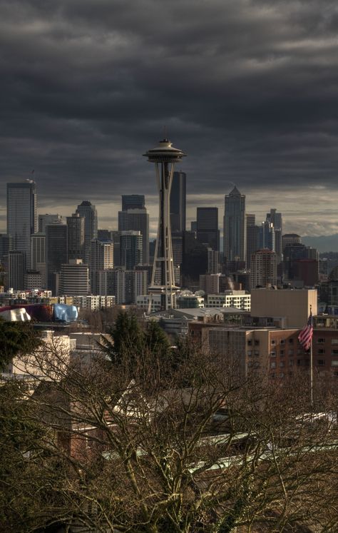 Cloudy Seattle. Seattle Weather, Pnw Aesthetic, Seattle Apartment, Seattle Usa, Seattle Travel, Space Needle Seattle, Cloudy Weather, Evergreen State, New York City Travel