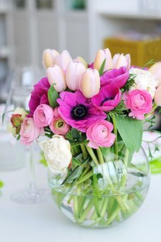 Spring Bouquet - Oprah Flowers Last Longer, Colorful Roses, Spring Bouquet, Deco Floral, Tulips Flowers, Arte Floral, Beautiful Blooms, Ikebana, Love Flowers