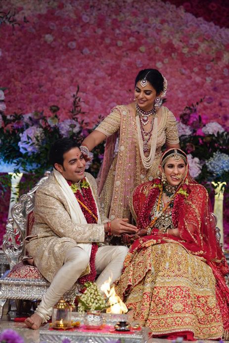 Akash Ambani and Shloka Mehta | Mumbai Wedding | Celebrity Weddings | WeddingSutra Shloka Mehta, Akash Ambani, Ambani Wedding, Isha Ambani, Nita Ambani, Mumbai Wedding, Man And Wife, Weddings By Color, Wedding Costs