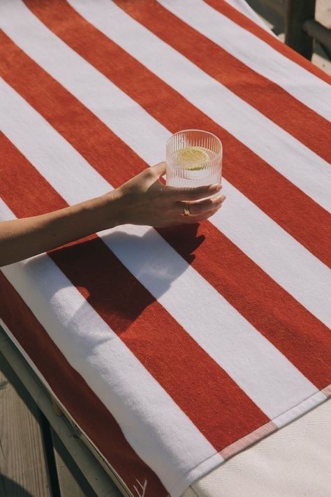 Retro Beach Towel, Stripes Aesthetic, Red Moodboard, Funny Parents, Beach Details, Beach Red, Striped Beach Towel, Red Beach, Retro Beach