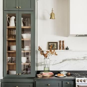 Upper Kitchen Cabinets With Glass Doors, Glass Kitchen Cabinet Doors, Cabinets With Glass Doors, Upper Kitchen Cabinets, Shaker Kitchen Cabinets, Green Kitchen Cabinets, Classic Kitchen, Green Cabinets, Home Luxury